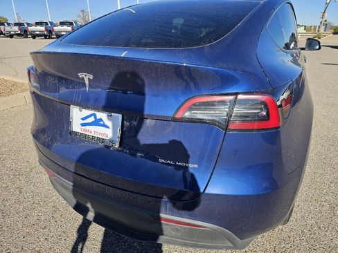 Used 2024 Tesla Model Y Long Range image 6