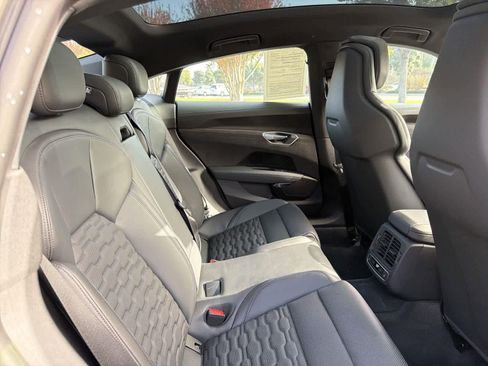 Used 2023 Audi e-tron GT Premium Plus w/ Performance Package image 33