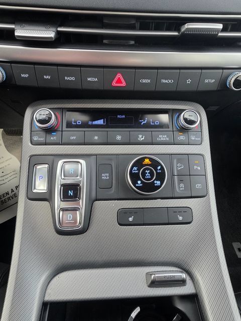 Used 2025 Hyundai Palisade SEL AWD/4WD image 21