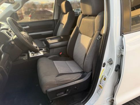 Used 2016 Toyota Tundra SR5 image 21