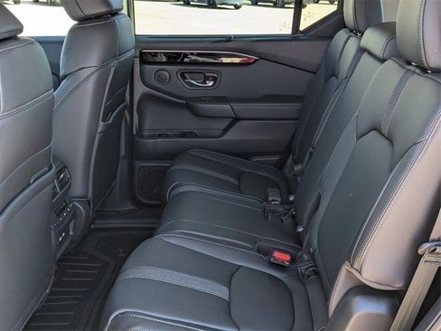 New 2025 Honda Pilot EX-L image 16