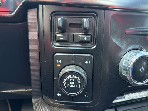 Certified 2023 Ford F150 Platinum w/ Equipment Group 701A High image 31