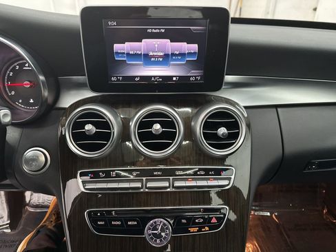 Used 2018 Mercedes-Benz C 300 4MATIC Sedan image 14
