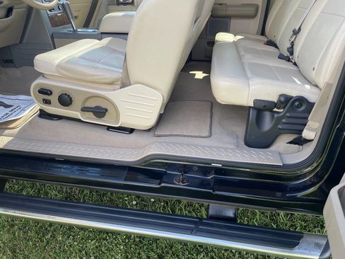 Used 2004 Ford F150 Lariat AWD/4WD image 8