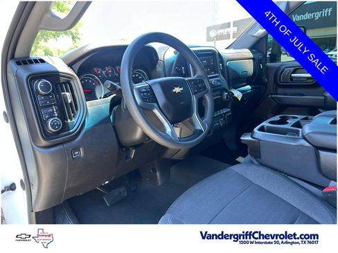 Used 2022 Chevrolet Silverado 2500 Custom w/ Custom Value Package AWD/4WD image 19