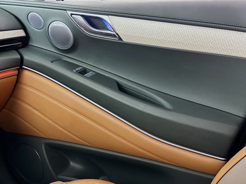 Used 2025 Genesis GV80 3.5T Prestige image 17