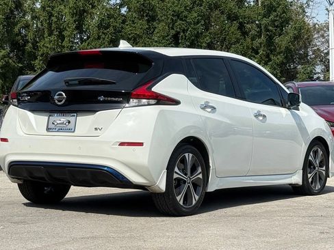 Used 2021 Nissan Leaf SV w/ SV Technology Package FWD image 5