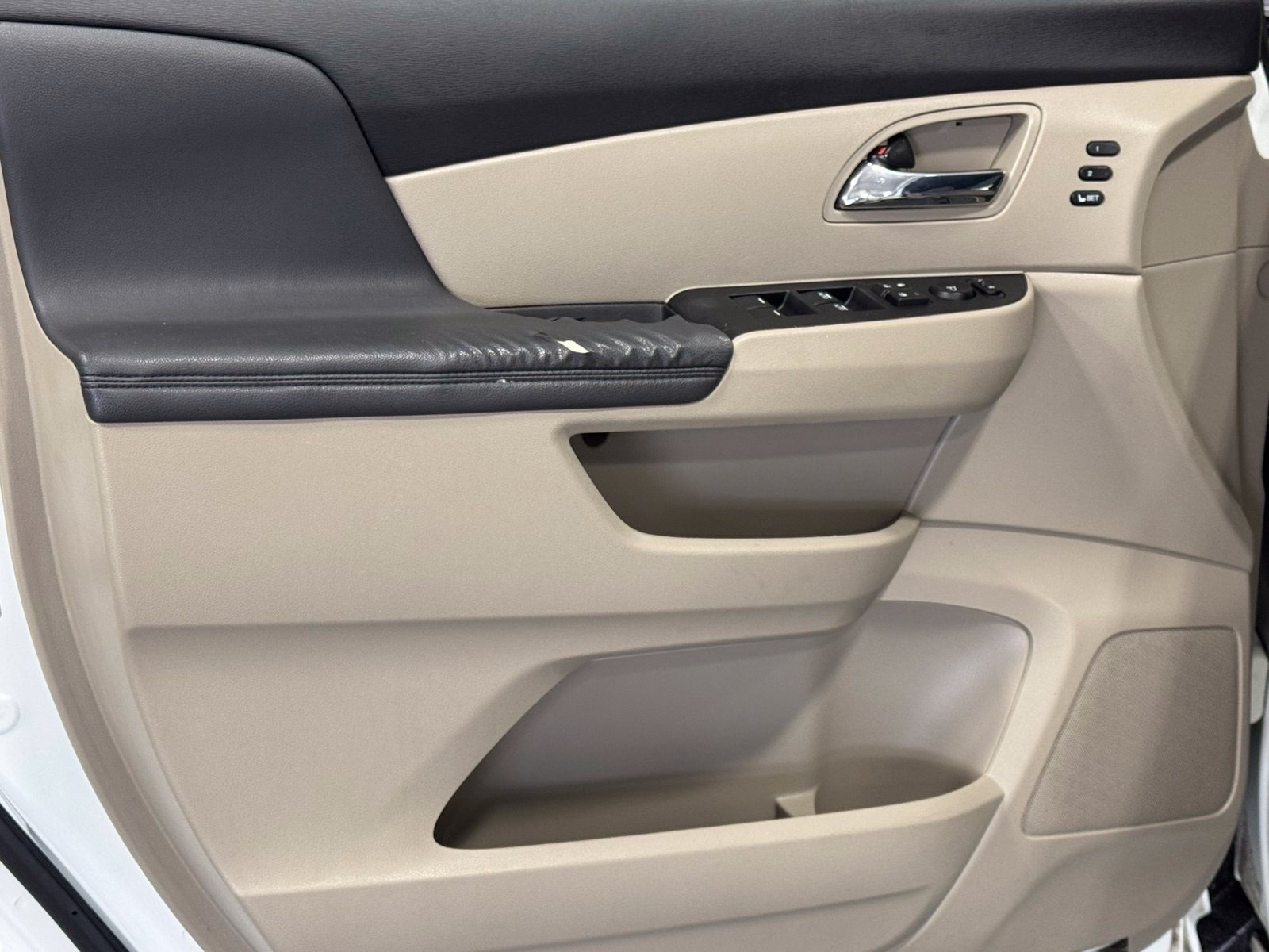Used 2014 Honda Odyssey Touring image 13