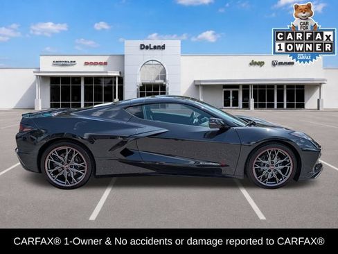Used 2024 Chevrolet Corvette Stingray Coupe RWD image 3