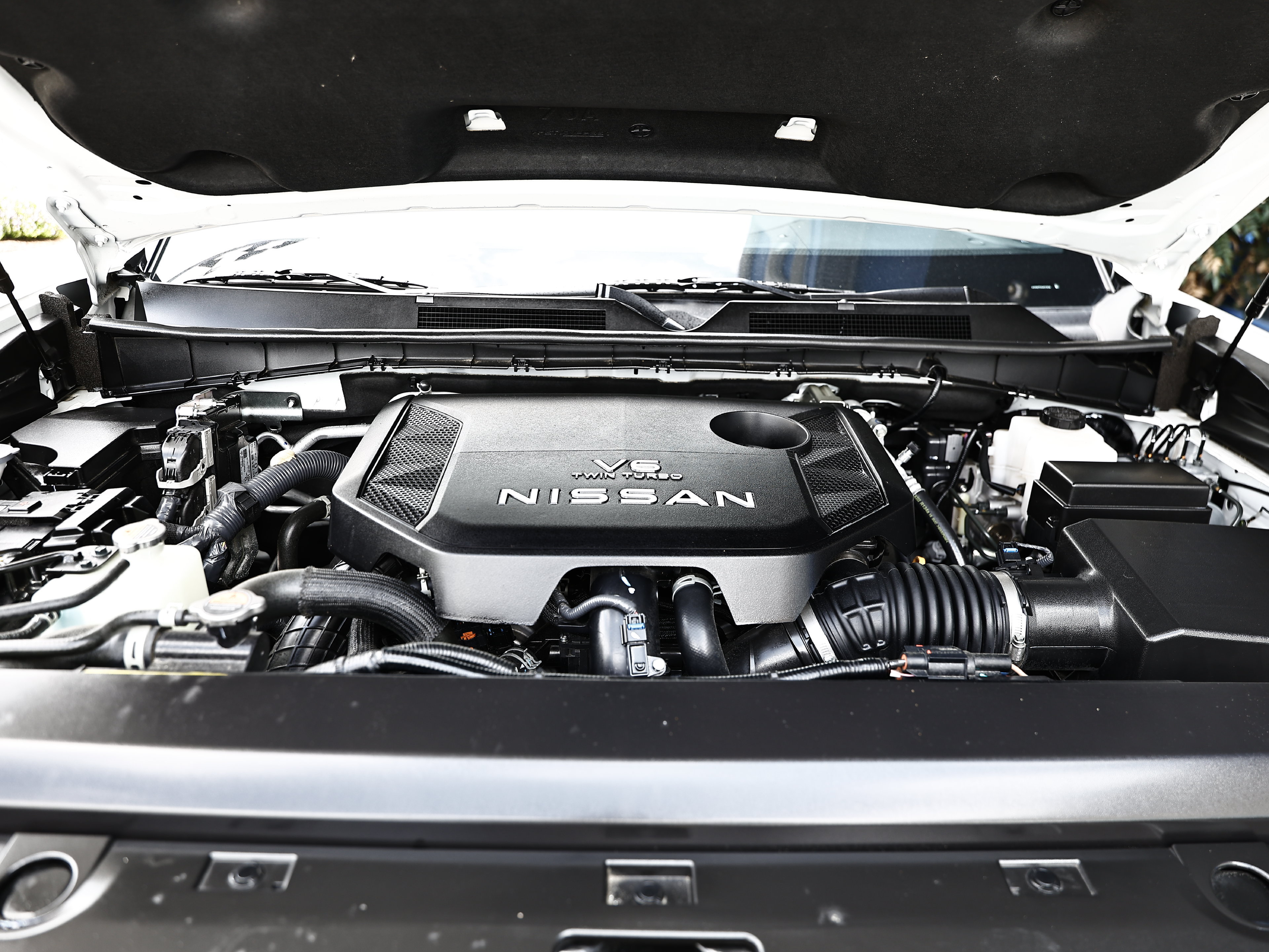 Used 2025 Nissan Armada PRO-4X AWD/4WD image 31