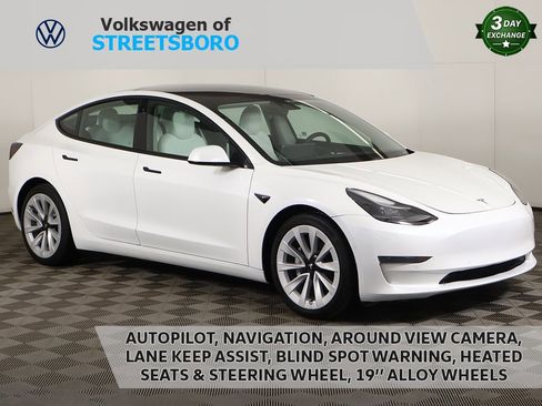 Used 2021 Tesla Model 3 Long Range image 1