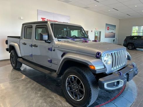 Used 2020 Jeep Gladiator Overland w/ Dual Top Group AWD/4WD image 1