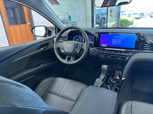 Used 2026 Toyota Camry XLE w/ Premium Package FWD image 44