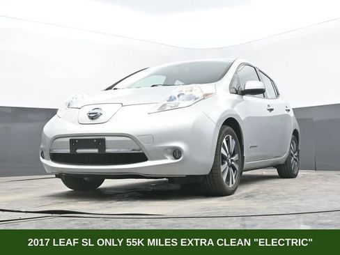Used 2017 Nissan Leaf SL w/ Premium Package image 52