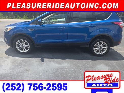 Used 2017 Ford Escape SE AWD/4WD image 1