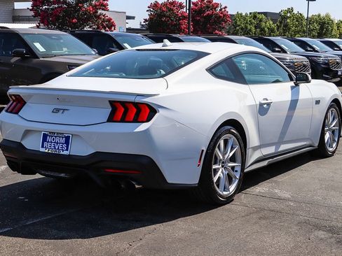 Certified 2024 Ford Mustang GT Premium RWD image 8
