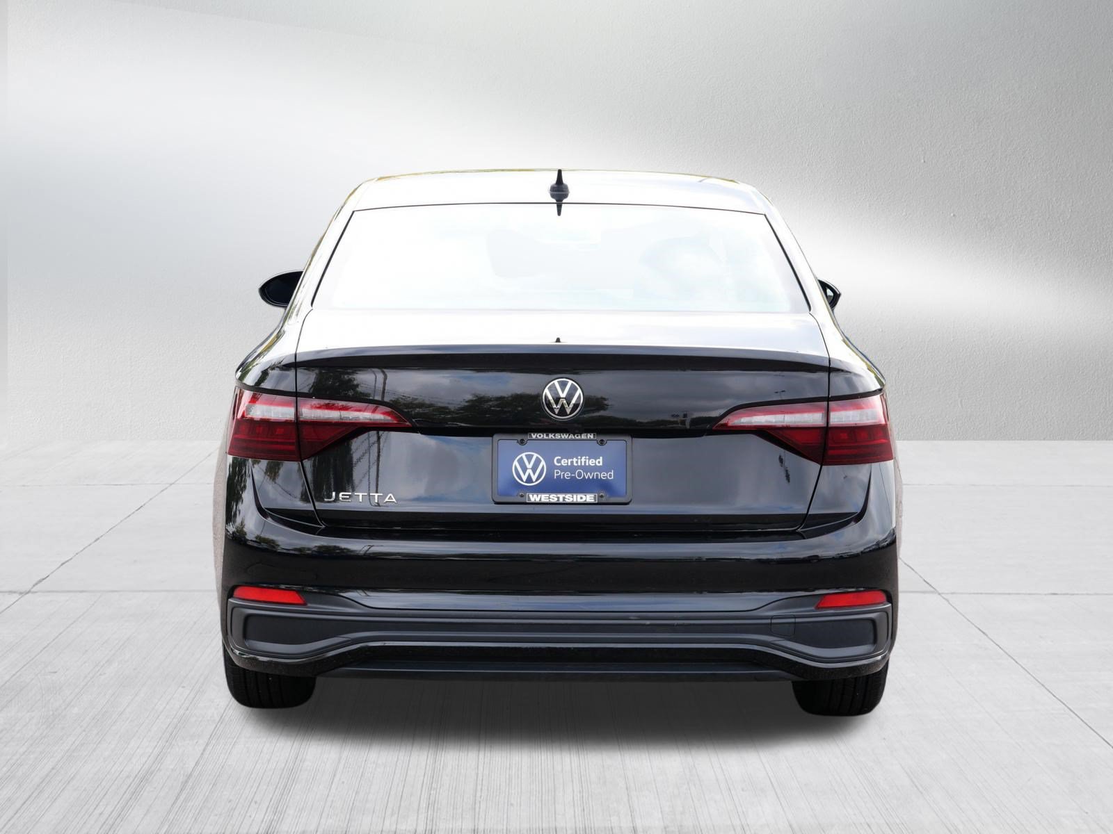 Certified 2023 Volkswagen Jetta Sport FWD image 6