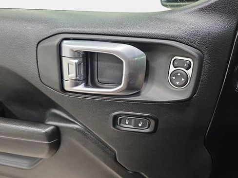 Used 2023 Jeep Gladiator Sport AWD/4WD image 27