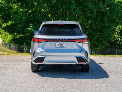 Used 2024 Lexus RX 500h F Sport w/ Cold Area Package AWD/4WD image 6