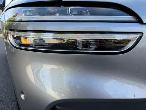 Used 2024 Genesis Electrified GV70 image 13