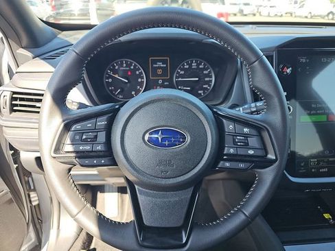 Used 2025 Subaru Forester Premium AWD/4WD image 8