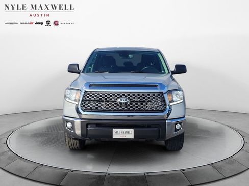 Used 2020 Toyota Tundra SR5 w/ SR5 Upgrade Package image 17