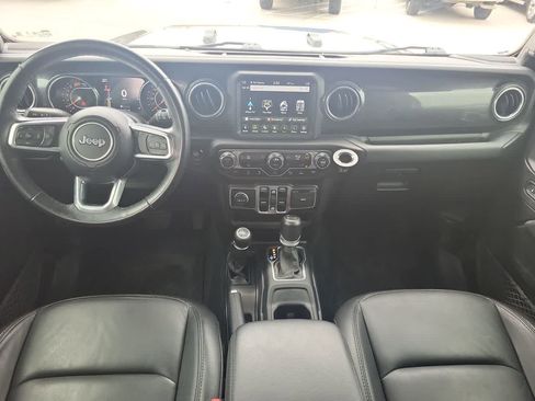 Used 2021 Jeep Wrangler Unlimited Sahara AWD/4WD image 18