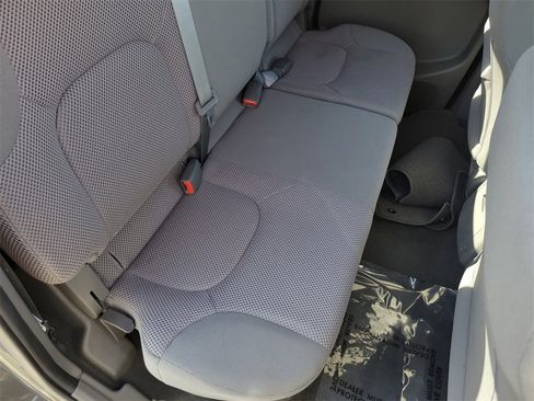 Used 2019 Nissan Frontier SV image 21