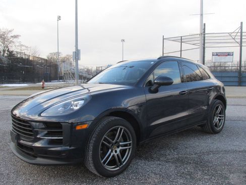 Used 2020 Porsche Macan S image 3