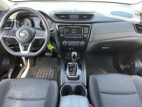 Used 2018 Nissan Rogue S image 15