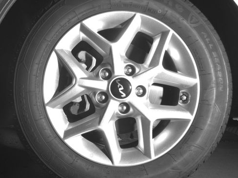 Used 2025 Kia Soul LX w/ LX Technology Package FWD image 12