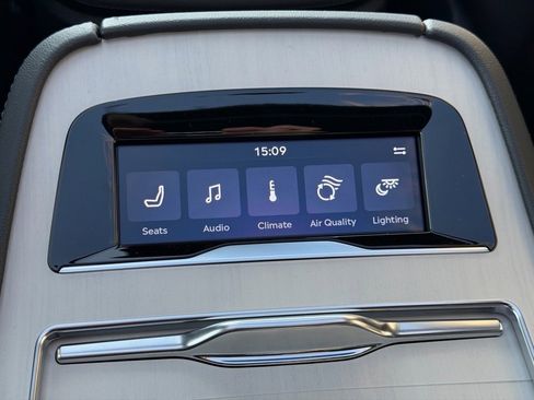 New 2025 Lincoln Navigator Reserve w/ Jet Appearance Package image 24