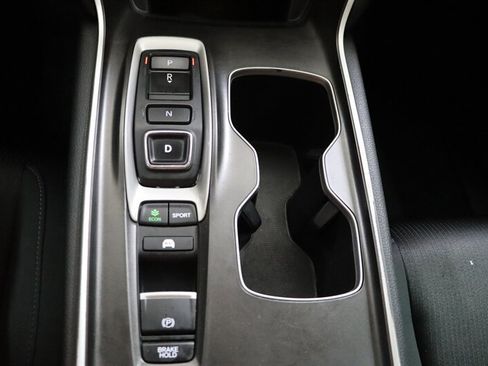 Used 2018 Honda Accord EX image 15