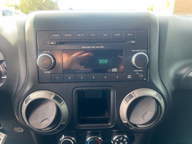 Used 2016 Jeep Wrangler Sport w/ Mopar Black Appearance Group AWD/4WD image 20