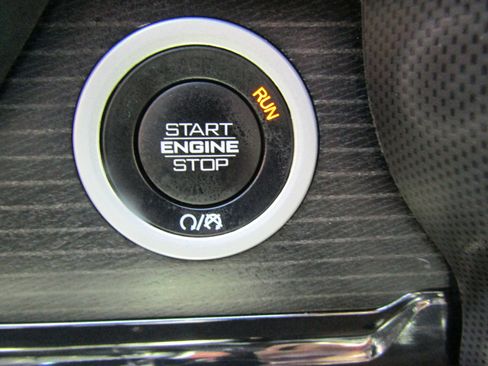 Used 2022 RAM 1500 Limited w/ Off Road Group image 43