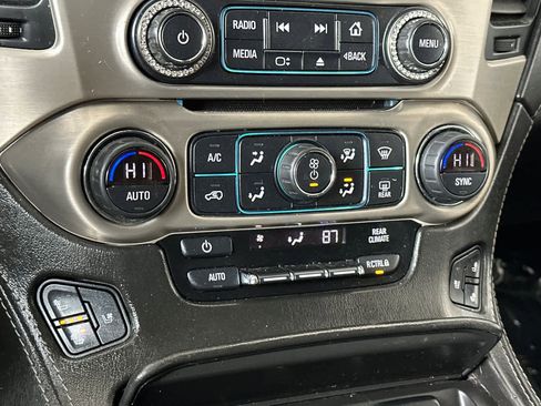 Used 2020 GMC Yukon XL Denali image 24