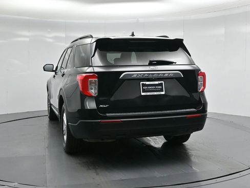 Certified 2022 Ford Explorer XLT image 29