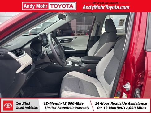 Certified 2021 Toyota RAV4 XLE w/ XLE Grade Weather Package AWD/4WD image 10