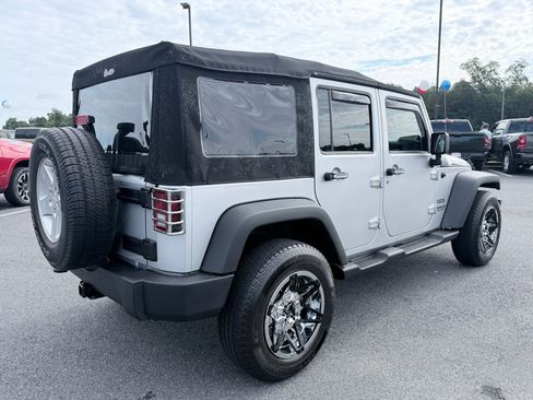 Used 2012 Jeep Wrangler Unlimited Sport AWD/4WD image 6