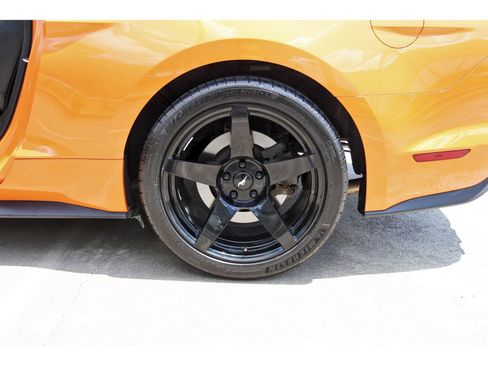 Used 2021 Ford Mustang GT Premium w/ GT Performance Package RWD image 28