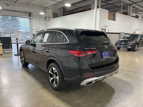 Used 2025 Mercedes-Benz GLC 350e 4MATIC image 4