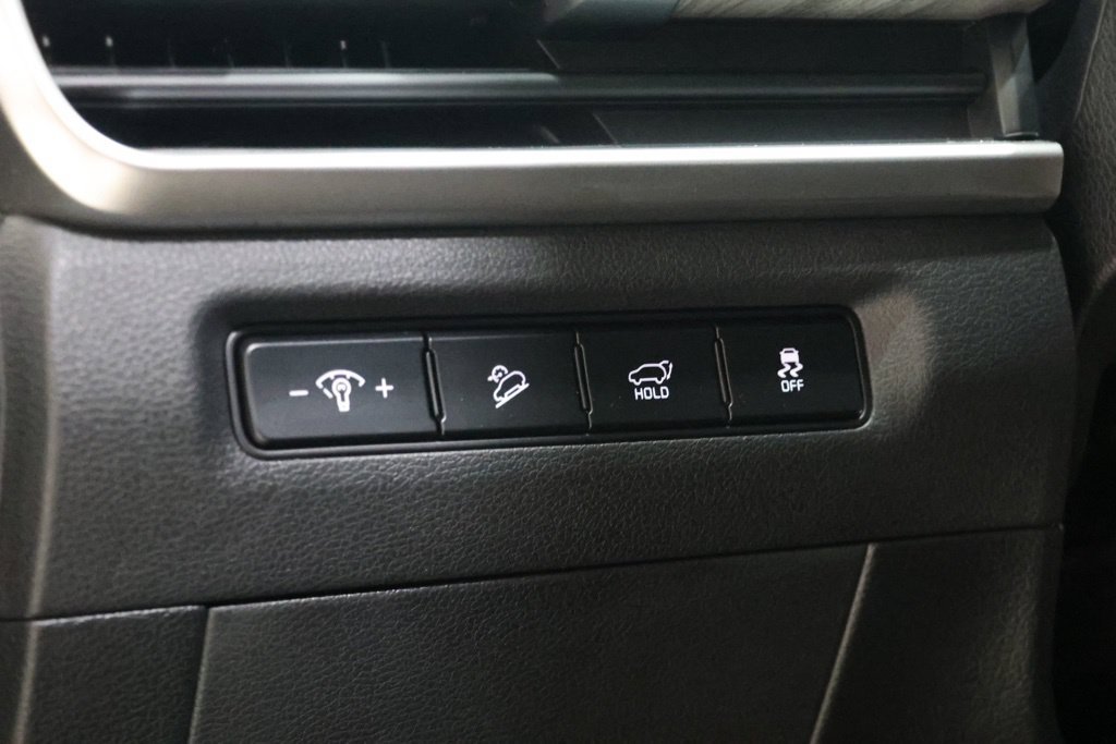 Used 2024 Kia Telluride EX w/ EX Captain's Chair Package AWD/4WD image 24
