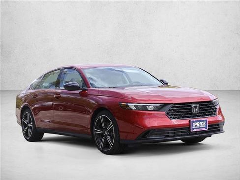 Used 2026 Honda Accord SE image 3