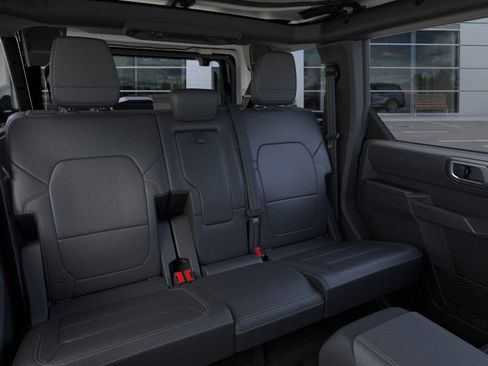 New 2025 Ford Bronco Badlands image 11