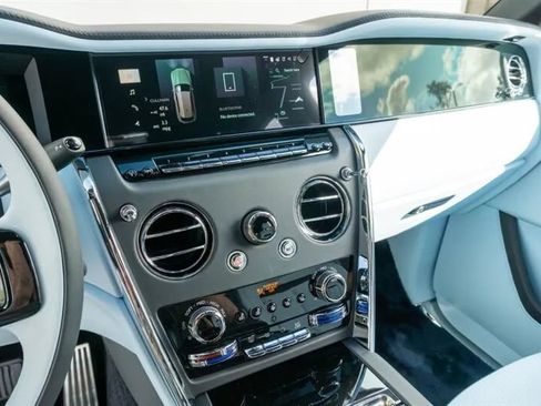 Used 2026 Rolls-Royce Cullinan image 35