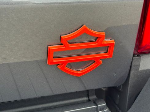 New 2026 Ford F250 Lariat w/ Black Appearance Package image 23