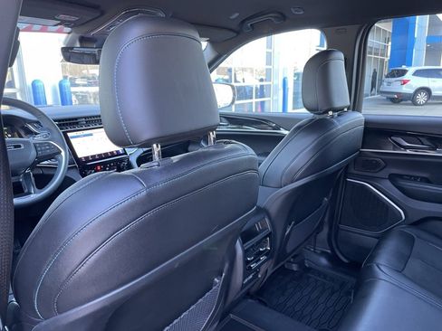 Used 2022 Jeep Grand Cherokee Trailhawk image 27