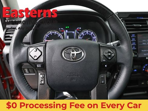 Used 2021 Toyota 4Runner Venture w/ Moonroof Package AWD/4WD image 10