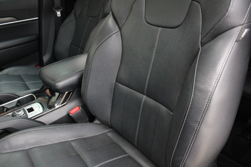 Used 2021 Kia Telluride EX w/ EX Premium Package AWD/4WD image 6