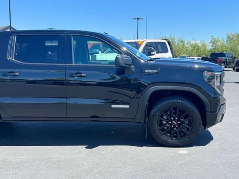 Used 2025 GMC Sierra 1500 Elevation w/ Preferred Package AWD/4WD image 4
